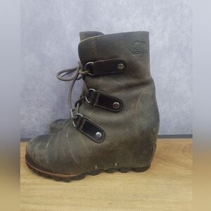 Sorel Joan of Arctic Wedge Mid Boot Boho Woman Size